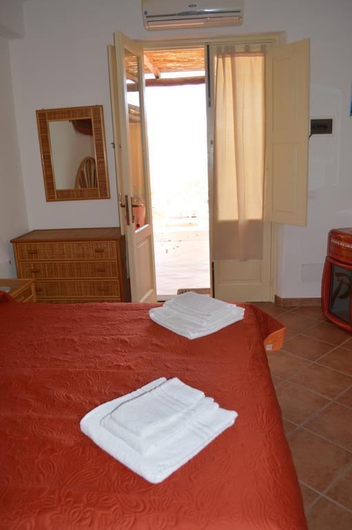Albergo Seaside Leni Kültér fotó