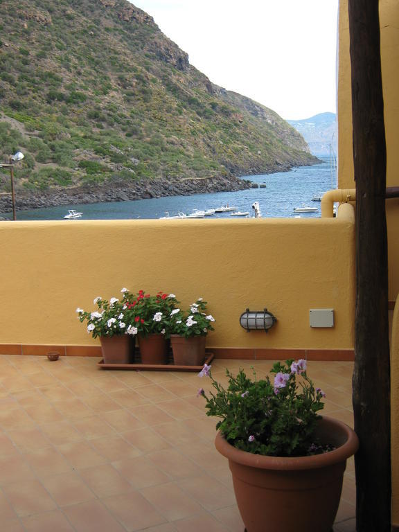 Albergo Seaside Leni Kültér fotó